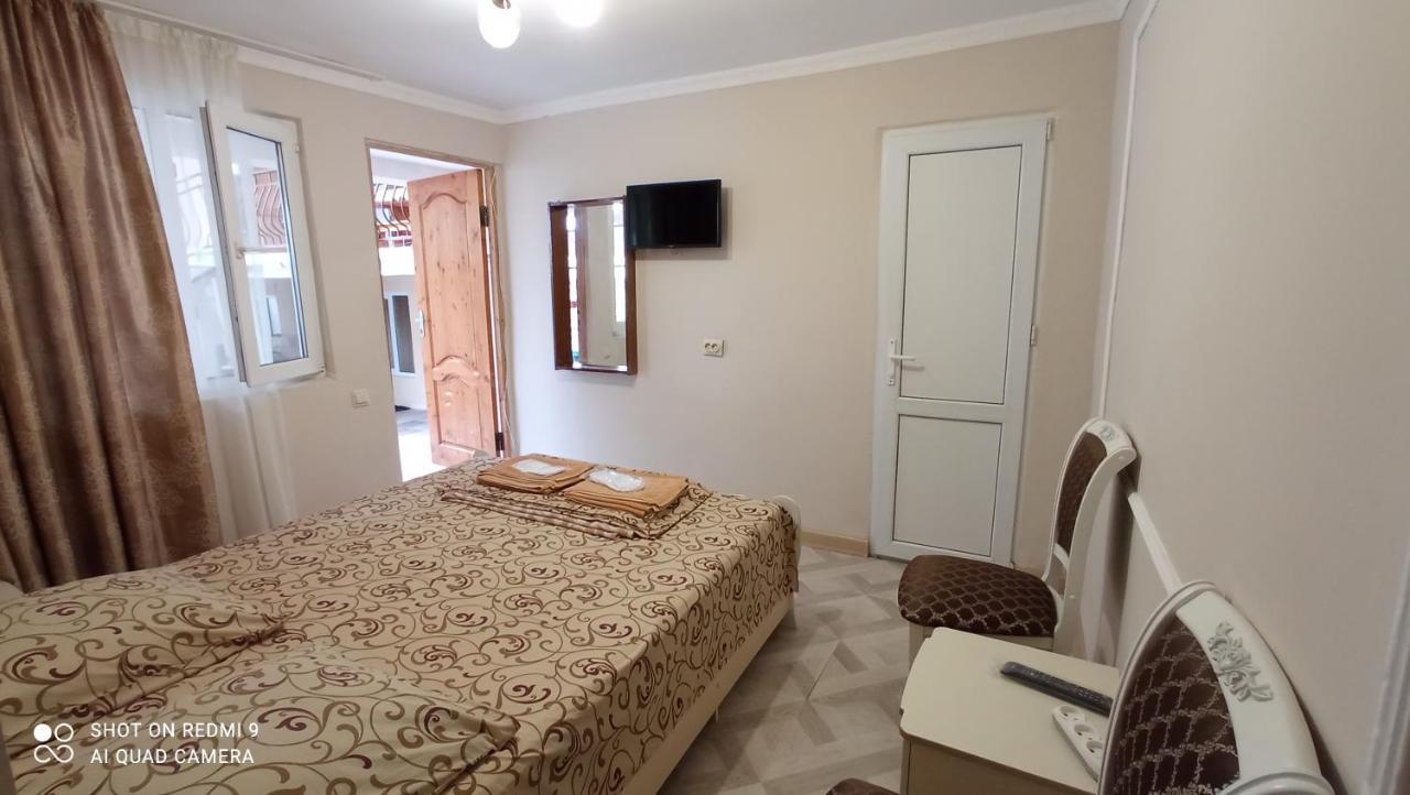 Samira Hotel Гагра Екстериор снимка