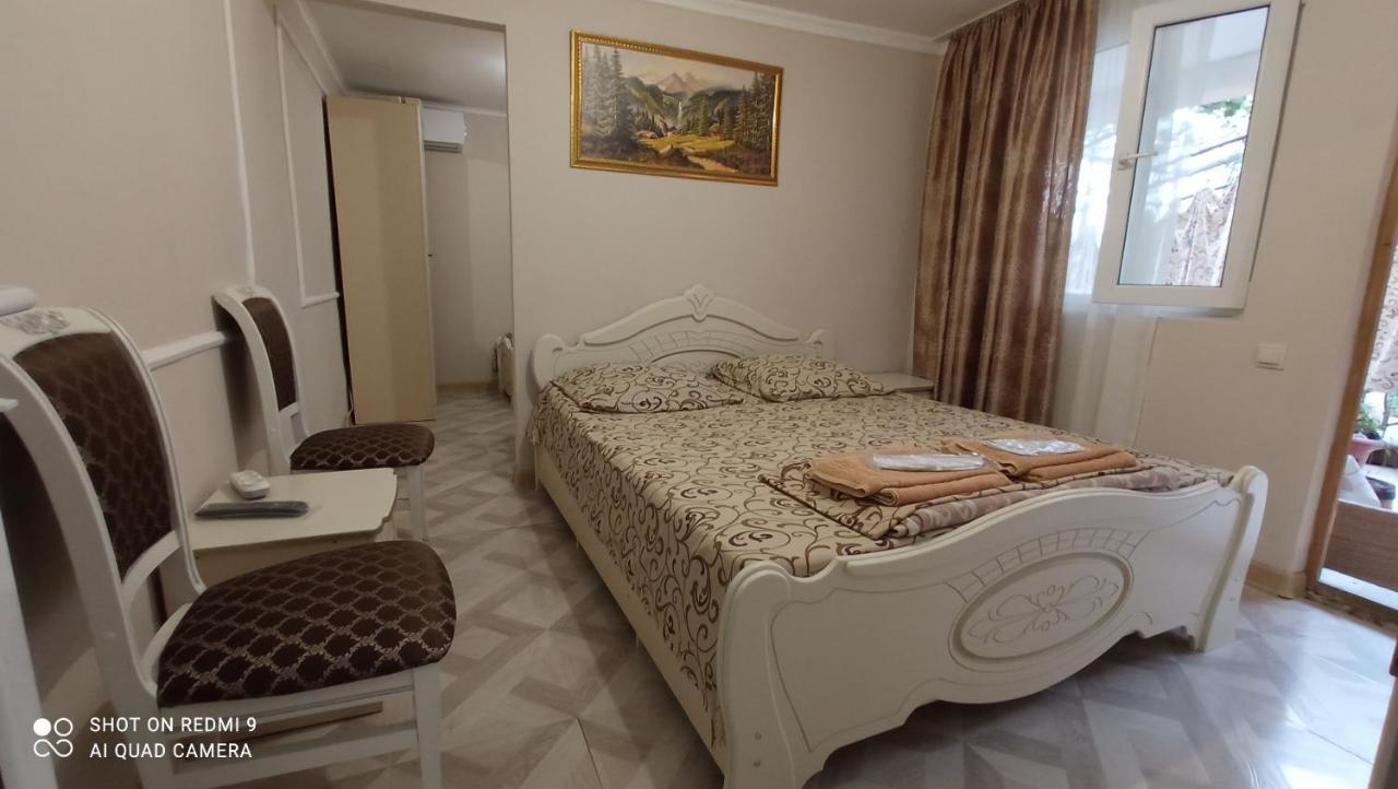Samira Hotel Гагра Екстериор снимка