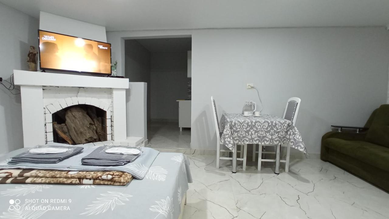 Samira Hotel Гагра Екстериор снимка