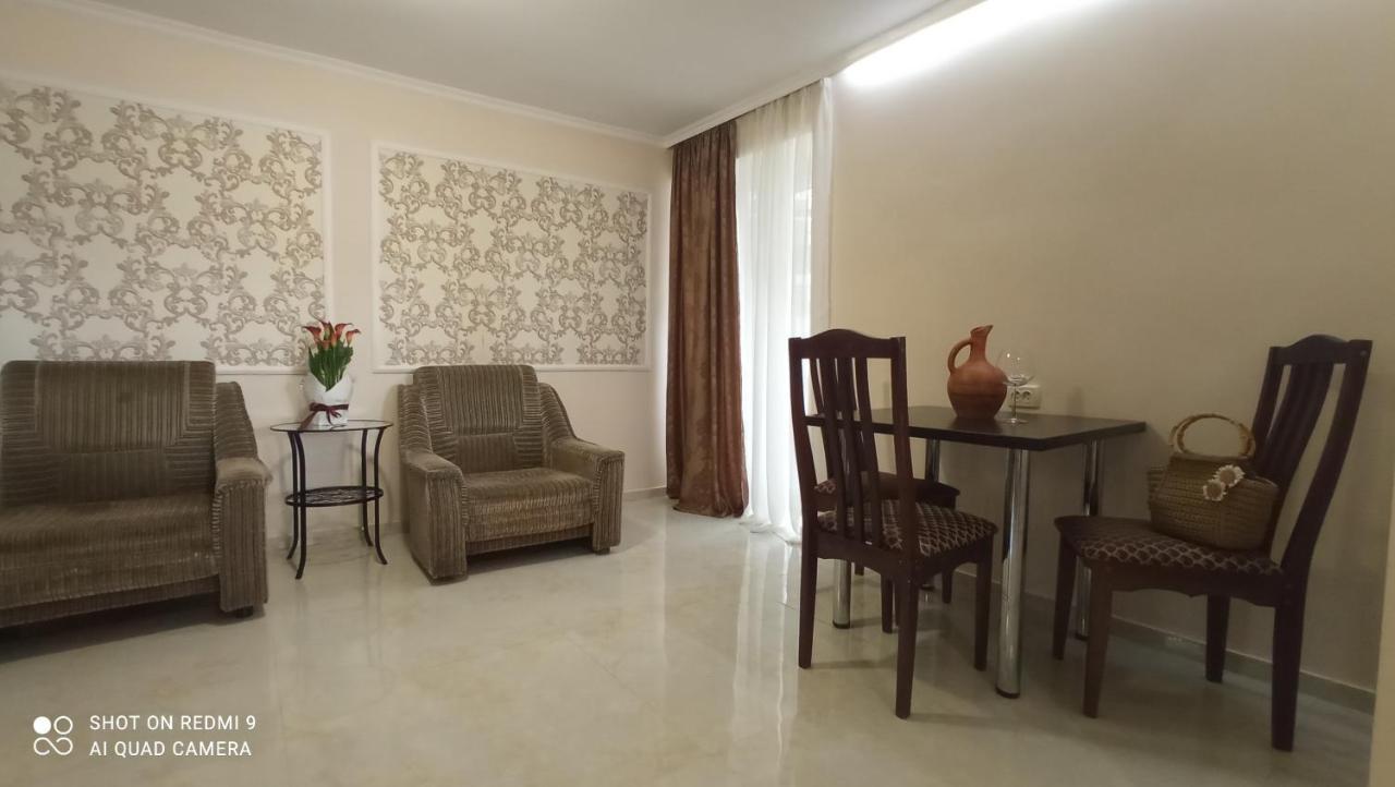 Samira Hotel Гагра Екстериор снимка