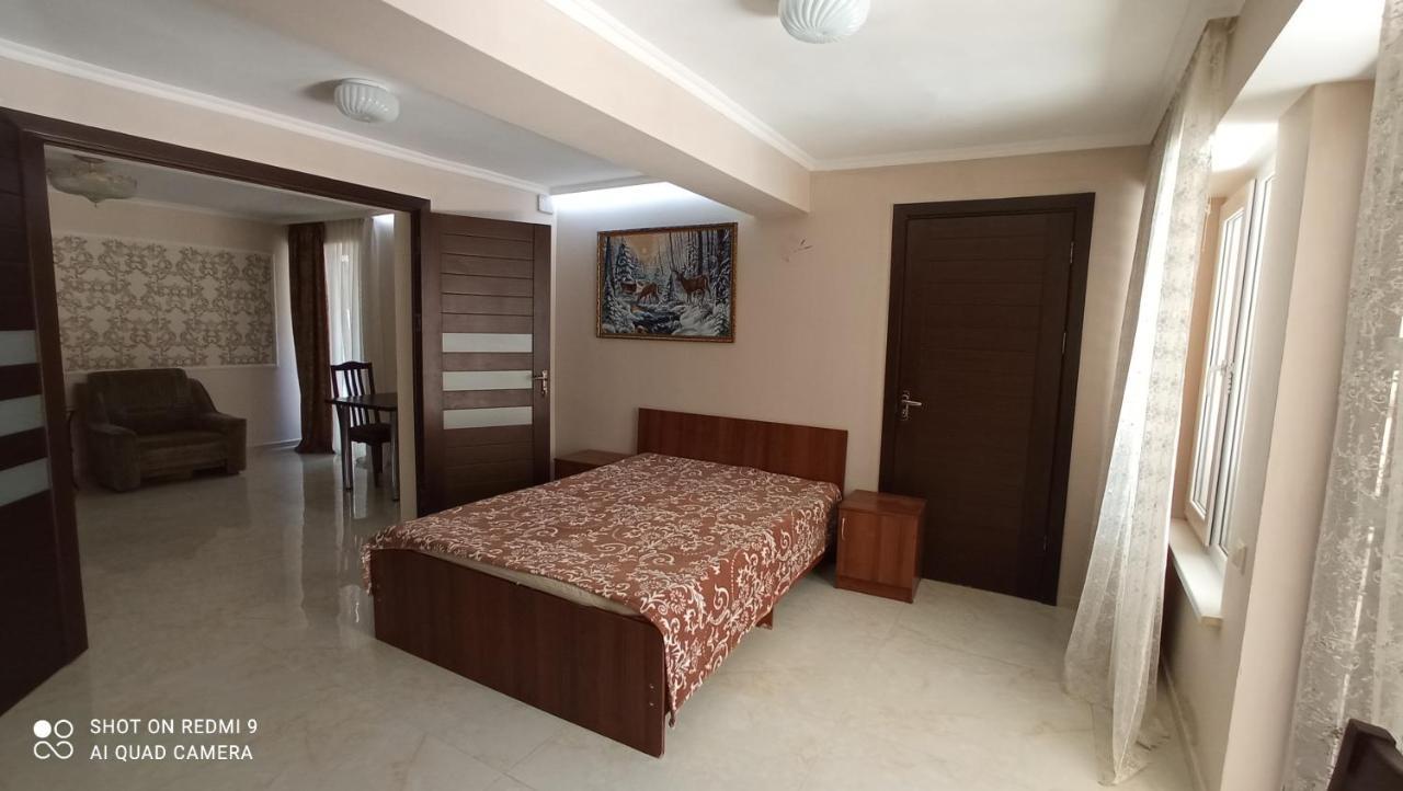 Samira Hotel Гагра Екстериор снимка