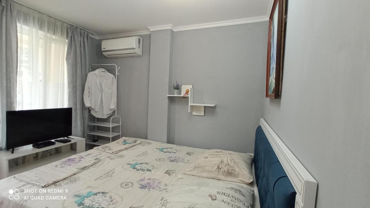Samira Hotel Гагра Екстериор снимка
