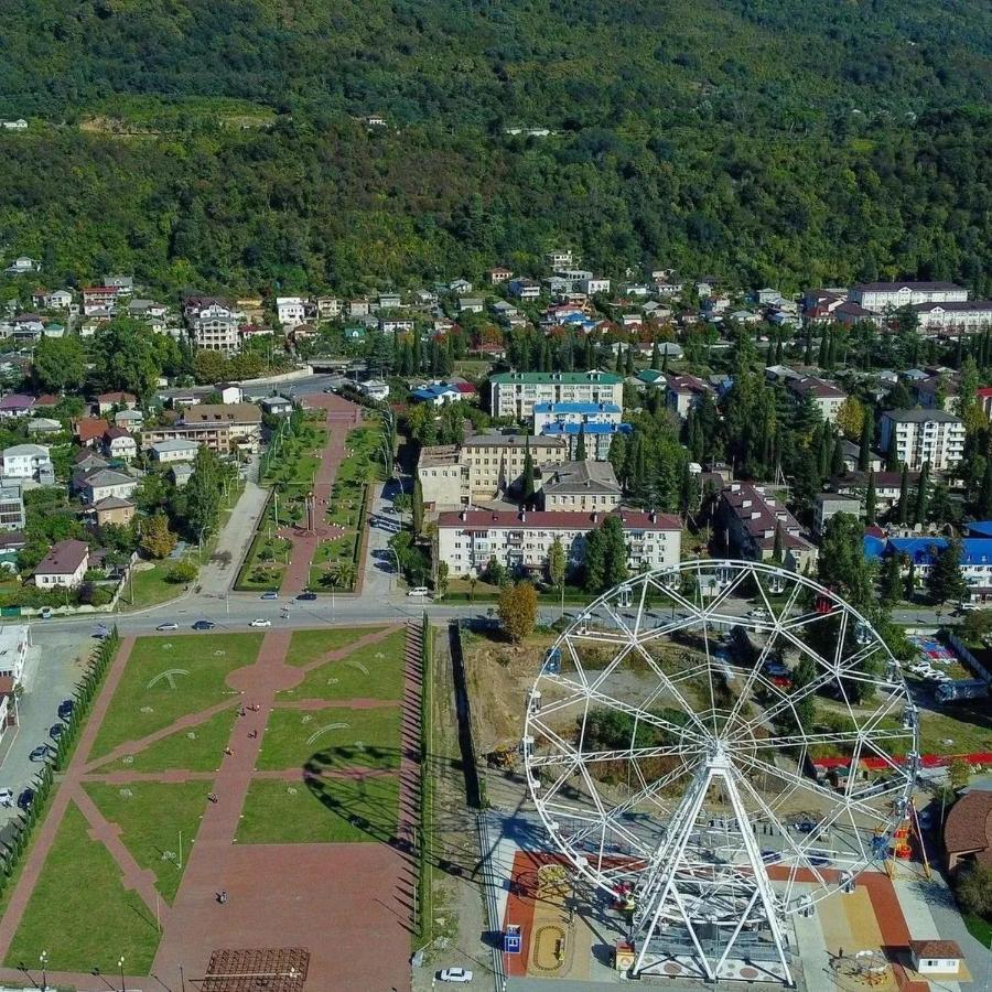 Samira Hotel Гагра Екстериор снимка